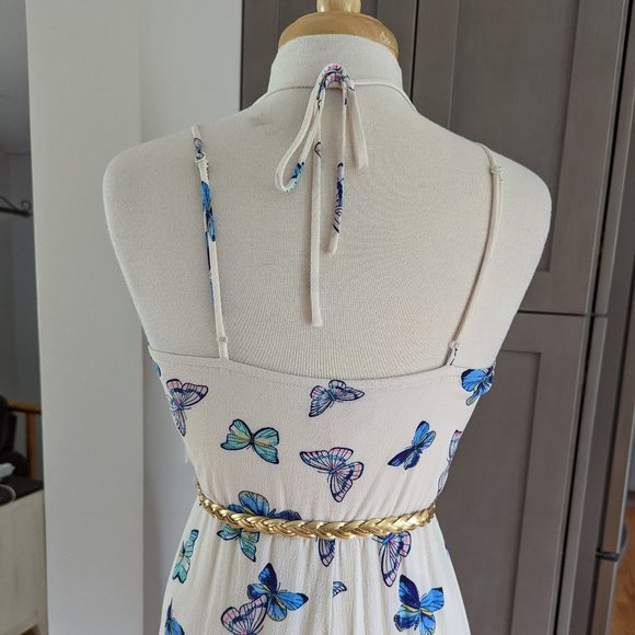 Beautiful Maxi Dress with Vibrant Butterfly Print - Picture 5 of 8